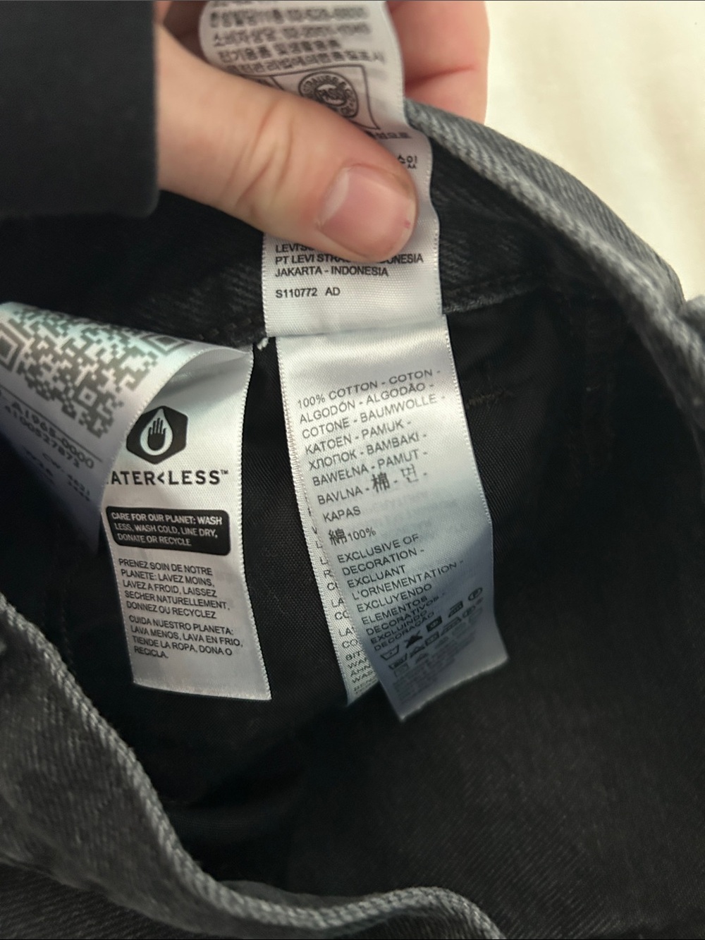 Levi's Black High-Waist Denim Shorts - Picture 5 of 5